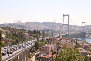 Bayram ziyaretleri trafik yoğunluğunu geri getirdi