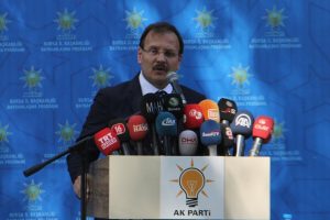 &Ccedil;avuşoğlu Bursa'da konuştu: "D&uuml;nya 5'ten b&uuml;y&uuml;kt&uuml;r diye haykıracağız"