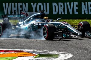 Hamilton zirveye &ccedil;ıktı