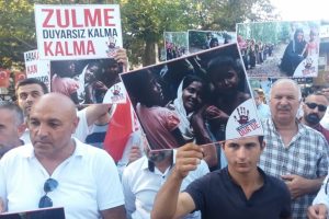 Bursa'da Arakan protestosu