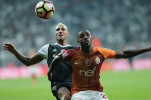 Carole'&uuml;n g&ouml;z&uuml;nde g&ouml;rme kaybı mı var?