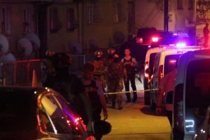 İstanbul'da silahlı &ccedil;atışma: 2 g&ouml;zaltı