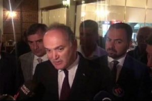 Bakan &Ouml;zl&uuml;: Herkes kendi işine bakacak
