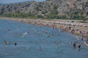 G&uuml;ney Ege sahillerinde bayram tatili yoğunluğu yaşandı