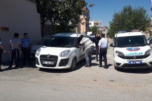 İki komşu arası kavga: 8 g&ouml;zaltı 1 yaralı