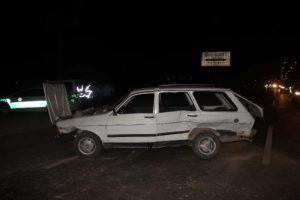 İki otomobil &ccedil;arpıştı: 6 yaralı