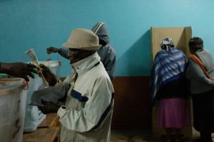 Kenya 17 Ekim'de yeniden se&ccedil;ime gidiyor