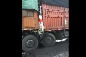 Kağıt gibi ezilerek can verdi