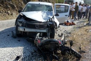 Bursa'da kazada &ouml;len gen&ccedil;lere acı veda