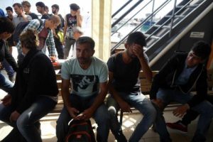 Ayvacık'ta 31 ka&ccedil;ak g&ouml;&ccedil;men yakalandı