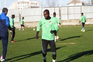 Lamine Diarra yuvaya d&ouml;nd&uuml;