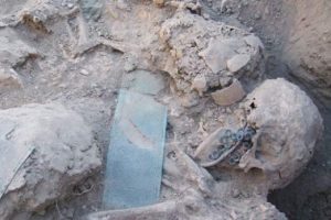 2 bin 750 yıllık Urartu nekropol&uuml; g&uuml;n ışığına &ccedil;ıktı