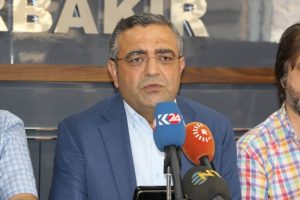 Ter&ouml;rle m&uuml;cadelede SİHA kullanılmasından rahatsız