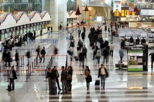 Havayoluyla taşınan yolcu sayısı 127 milyonu ge&ccedil;ti