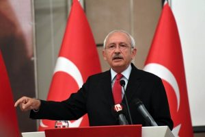 Kılı&ccedil;daroğlu: &Uuml;niversitelerimiz bilgi &uuml;retemez noktaya geldi