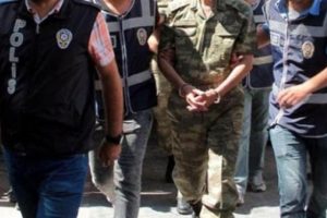 Darbeci askerlere ağırlaştırılmış m&uuml;ebbet