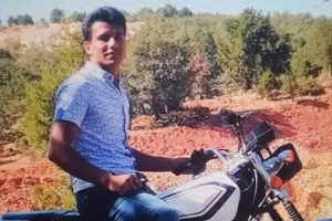 Afganistanlı gen&ccedil; 11 yerinden bı&ccedil;akladı! Katili bakın kim &ccedil;ıktı