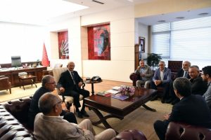 Kılı&ccedil;daroğlu, Alevi Bektaşi Federasyonu heyeti ile bir araya geldi