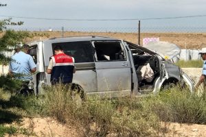 Eskişehir'de feci kaza: Bursa plakalı minib&uuml;ste 3 &ouml;l&uuml;, 7 yaralı
