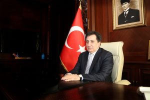 Vali K&uuml;&ccedil;&uuml;k'ten Bursa'nın Kurtuluşu'nun 95. yıld&ouml;n&uuml;m&uuml; mesajı