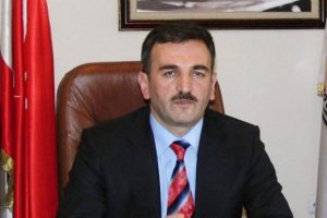 Bursa Gemlik Belediye Başkanı muhtarlarla g&ouml;r&uuml;şt&uuml;