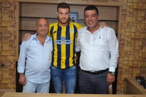 Yenişehir Belediyespor'da transfer