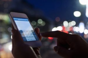 Telefonlardaki mavi ışık hasta ediyor