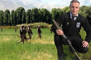 Arayıp 'Hepinizi &ouml;ld&uuml;rmeye geliyorum' deyip, &ouml;ld&uuml;rd&uuml;!