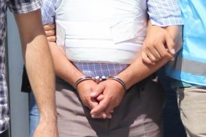 16 ilde eş zamanlı 'Bylock' operasyonu: 18 g&ouml;zaltı