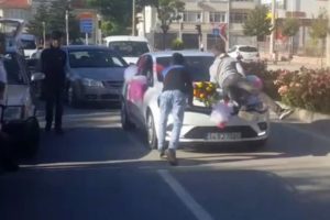 D&uuml;ğ&uuml;n konvoyunda tehlikeli anlar