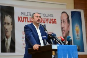 FET&Ouml;, DEAŞ ve PKK ter&ouml;r &ouml;rg&uuml;tlerine kokteyl benzetmesi