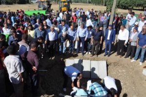 Kazada &ouml;len anne, 2 oğlu ve kardeşi toprağa verildi