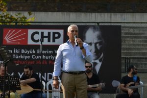 CHP'den Bursa'da 94'&uuml;nc&uuml; kuruluş yıld&ouml;n&uuml;m&uuml; pikniği