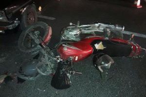 Otomobil ile motosiklet &ccedil;arpıştı: 1 &ouml;l&uuml;