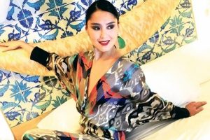 &Uuml;nl&uuml; model Kutoğlu defilesine &ccedil;ıkacak