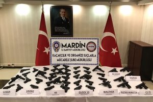 Suikast silahları Kızıltepe'de ele ge&ccedil;irildi