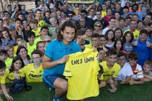 Bursaspor'dan Enes &Uuml;nal'a tebrik mesajı!