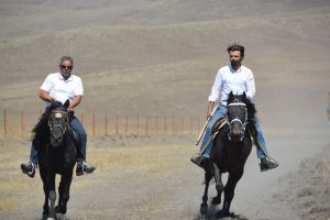 3'&uuml;nc&uuml; Doğu Anadolu At Yarışları yapıldı
