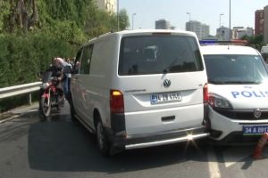 E-5'te zincirleme trafik kazası: 2 yaralı
