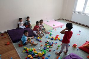 &Ccedil;ocukların kreşe başlama yaşı konusunda ailelere uyarı