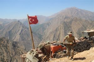 Dağların zirvelerine 'kartal yuvası'