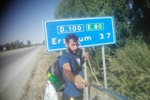 Survivor'a katılmak i&ccedil;in bin 500 kilometre y&uuml;r&uuml;yecek