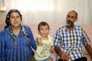 4 yaşındaki &ccedil;ocuğun işitme cihazını &ccedil;aldılar