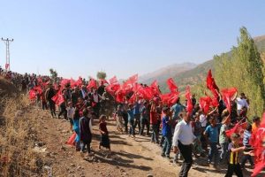 Şemdinli'de 'Kahrolsun PKK' sloganları