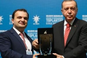 O başkan i&ccedil;in AK Parti'den a&ccedil;ıklama