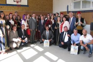Bursa Nil&uuml;fer Belediyesinden Bosnalı &ccedil;ocuklara spor salonu
