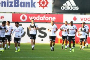 Oğuzhan antrenmana katılmadı, Medel yarıda bıraktı