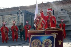 'Emniyet Mehter Takımı' Taksim Meydanı'nda konser verdi