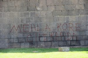 Tarihi surlar yazı tahtasına d&ouml;nd&uuml;