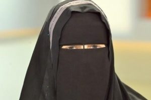 Tamamen yasaklamak i&ccedil;in 100 bin imza gerekiyor